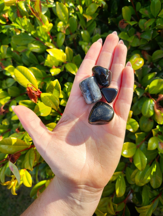 Energy Protection Kit | Shield Your Aura and Restore Balance with Protective Crystals
