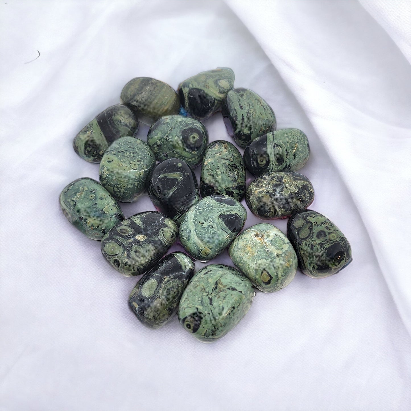 Kambaba Jasper tumble for grounding, emotional healing, and stress relief | Buy crystals online Australia
