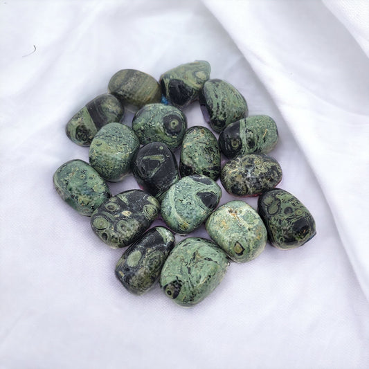 Kambaba Jasper tumble for grounding, emotional healing, and stress relief | Buy crystals online Australia
