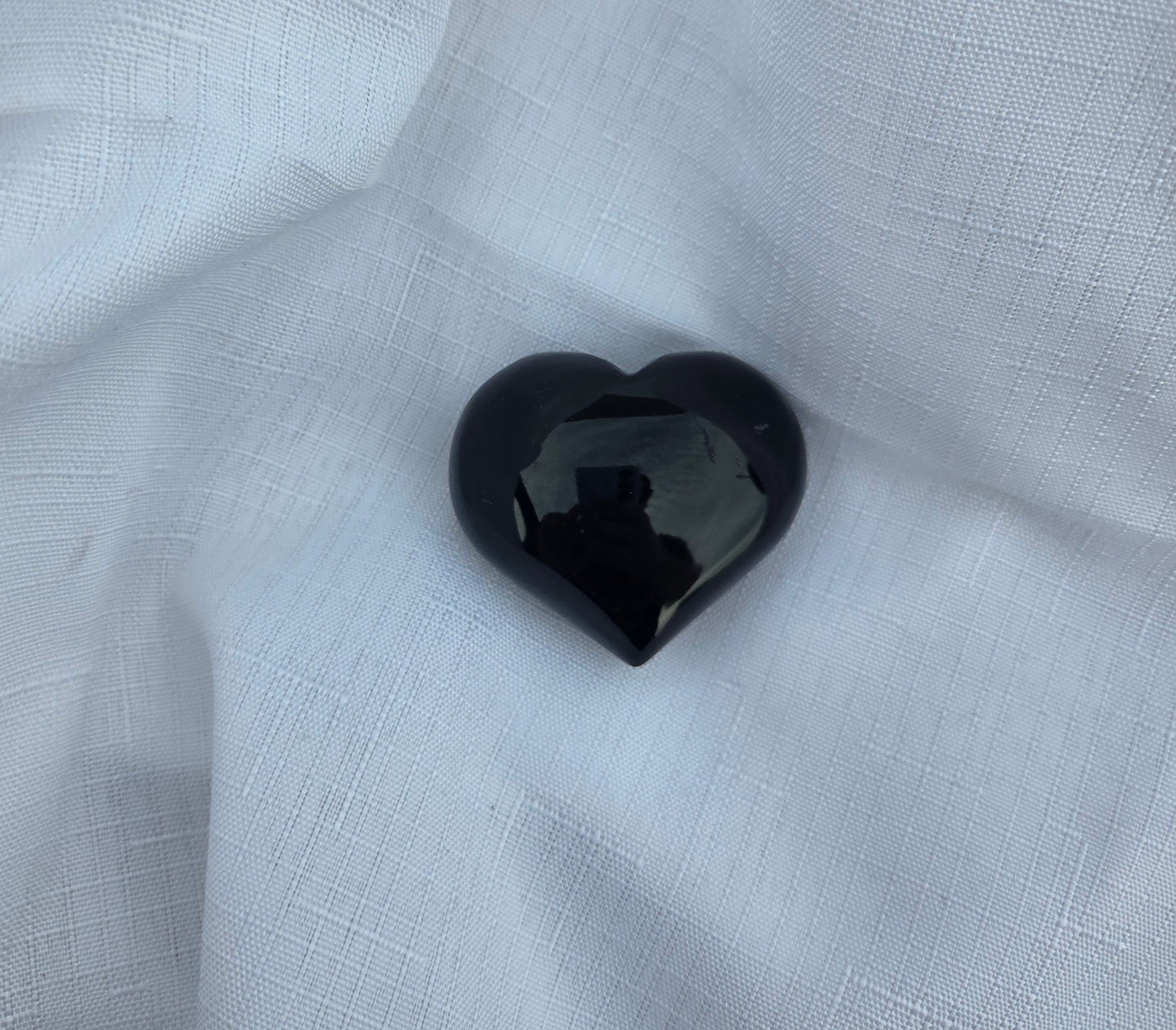 Mind Soul Sync crystal shop in Australia online selling black heart crystals