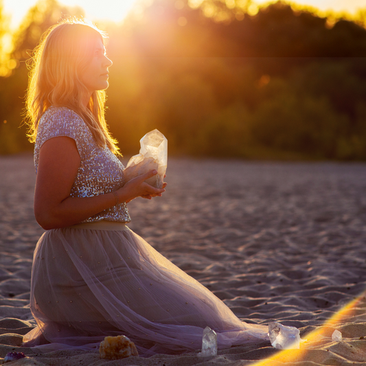 Reiki and crystal healing therapy in dubbo australia, online and in person at Mind Soul Sync.