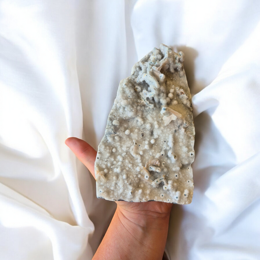 Apophyllite Cluster | High-Vibration Crystal for Spiritual Clarity, Healing, and Energy Balancing

